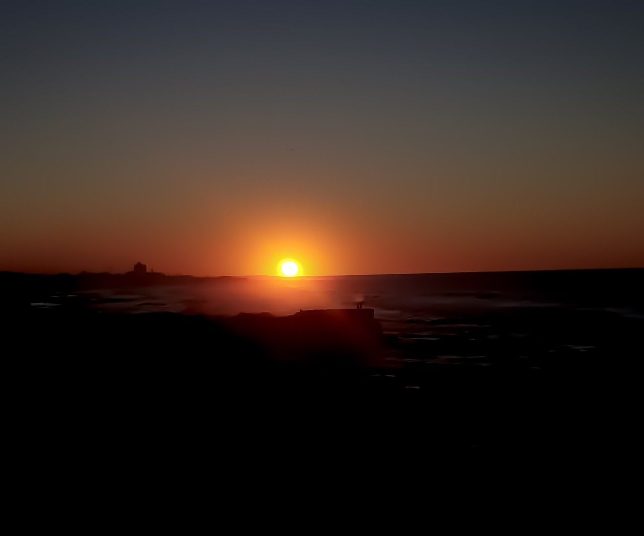 BLUE NOTES IN SKY – **Échappée Lo-Fi Azurée et Hypnotique comme un Voyage dans l’Infini Bleuté**